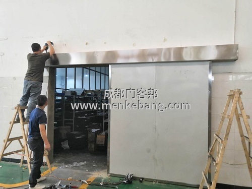 成都廠房自動感應門案例,廠房不銹鋼自動門案例,廠房刷卡門禁自動門案例