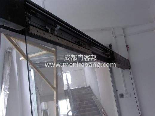 玻璃自動門突然關(guān)不了 玻璃自動門突然關(guān)不了