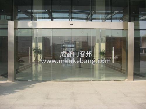 成都不銹鋼玻璃感應(yīng)門,不銹鋼玻璃感應(yīng)門安裝