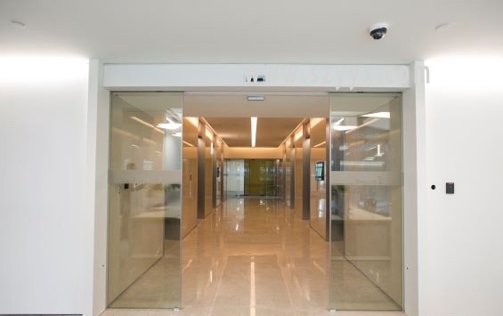 成都無框玻璃自動感應門工程,成都無框玻璃自動感應門安裝